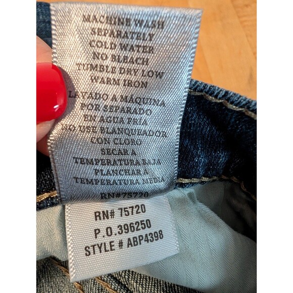 Buckle BKE Tyler Bootleg Cut Jeans Womens Size 34S Blue Country Western - Picture 8 of 10